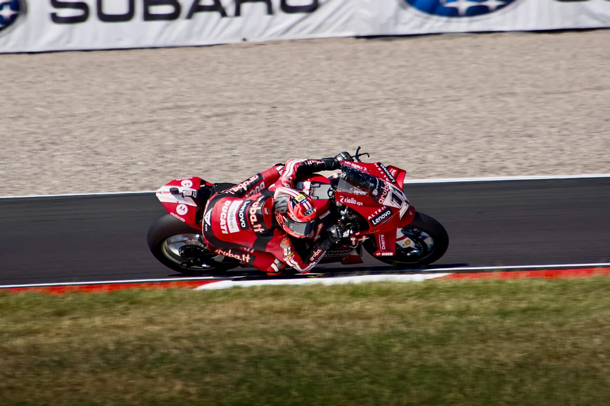 Road racing representative image